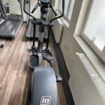 Impulse Fitness RE700 használt edzőtermi elliptikus tréner